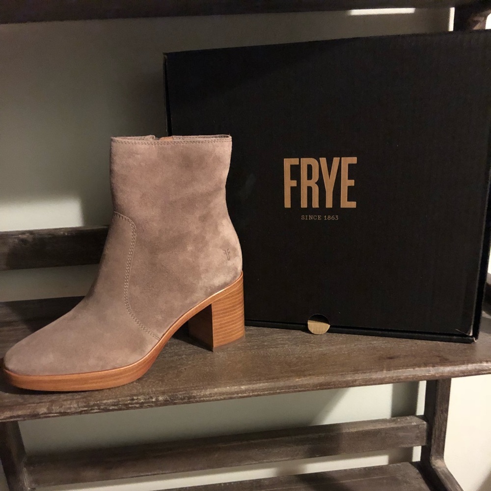 Frye Joan campus bootie